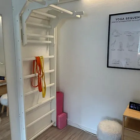 One Floor In A House In With Good Connections *